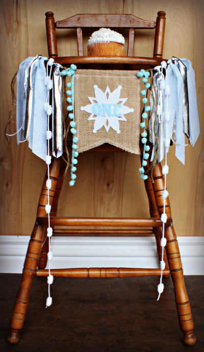 Winter Onederland Snowflake Highchair Banner 1st Birthday Party Decoration - Raw Edge Sewing Co